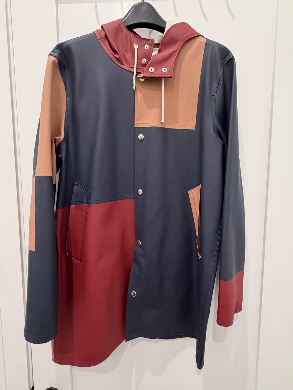 Stutterheim UNISEX Colorblock Waterproof Hooded Rain Coat Navy -Burgundy-Beige